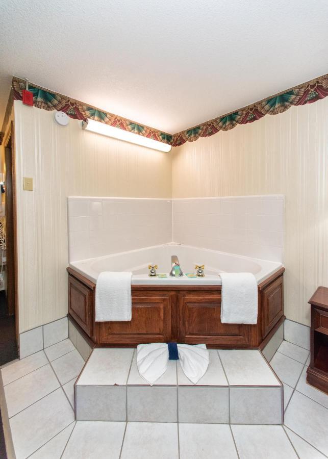 Ozarka Lodge יוריקה ספרינגס מראה חיצוני תמונה